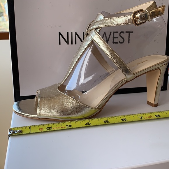 Nine West Light Gold heel - Picture 6 of 7